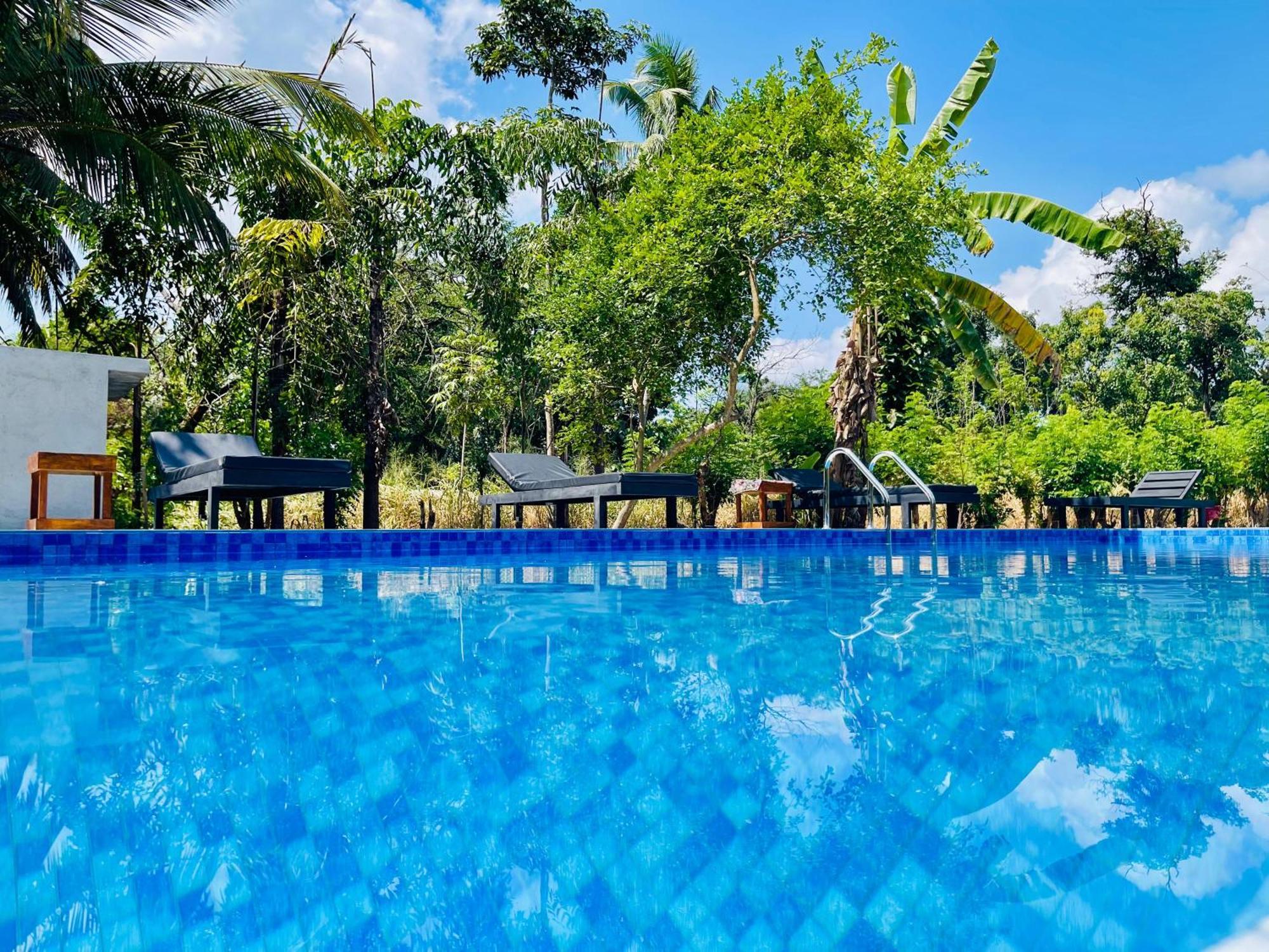 Sigiriya River Side Resort Bagian luar foto